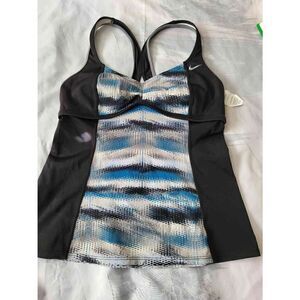 Nike swimtop 